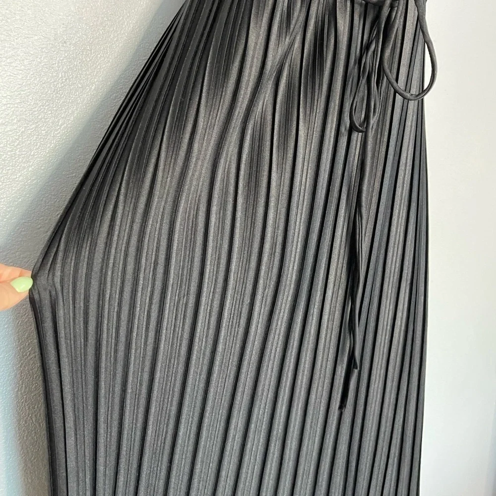 MNG Mango pleated Black Midi Party Dress Size 4 NWT - Picture 15 of 16